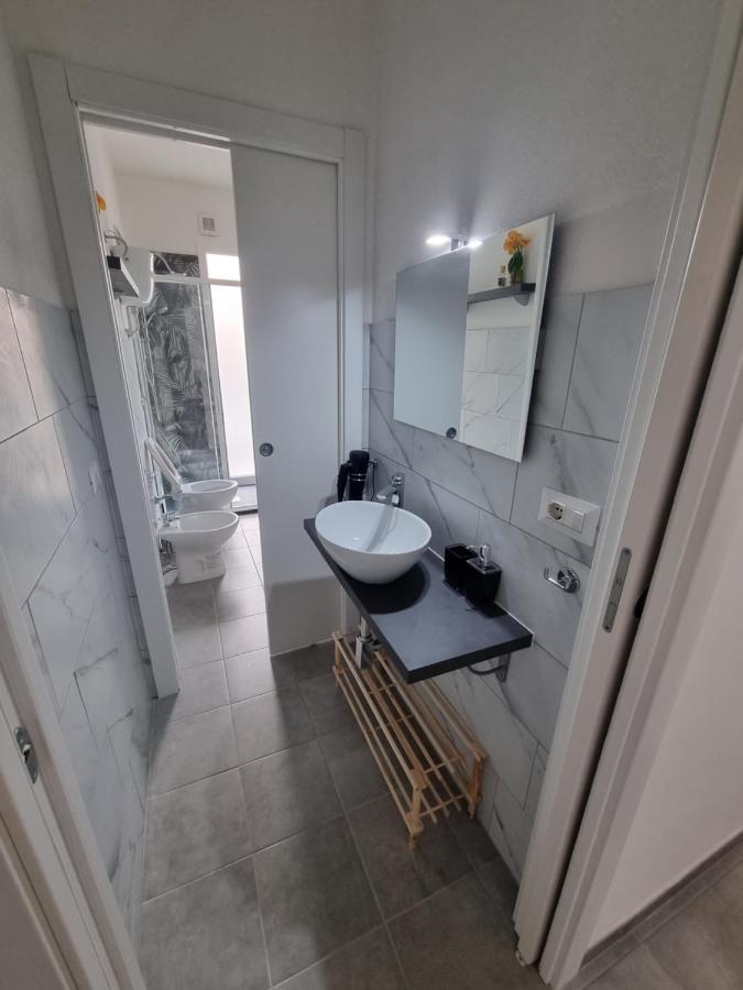 Mito Apartment Кальяри Экстерьер фото