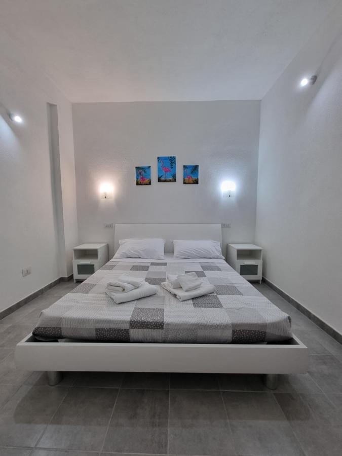 Mito Apartment Кальяри Экстерьер фото